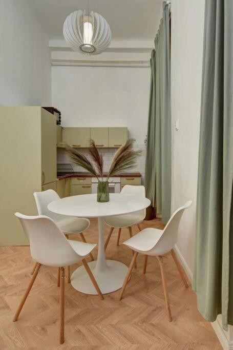 Lovely 3 Bedrooms In The Jewish Quarter Boedapest